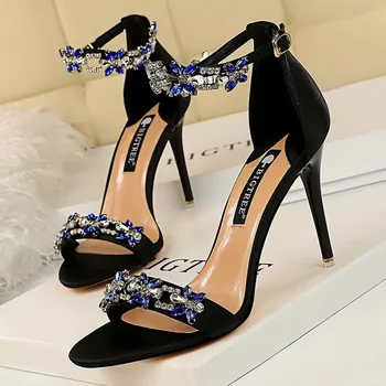 Женские фетишистские босоножки с кристаллами на высоком каблуке 9 см, Женские шелковые свадебные туфли на каблуках со стразами, Роскошные туфли для стриптиза с атласным ремешком