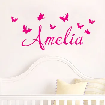 Персонализированное имя девочки с бабочками Виниловая наклейка на стену Современная наклейка для детской спальни