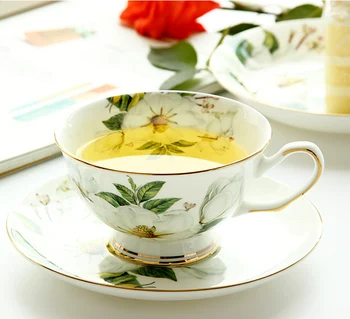 С фарфоровыми чашками Cup, дизайном Cup Tasse и кофейным блюдцем Cafe Camellia для эспрессо, керамическим блюдцем, костяным набором Fine A